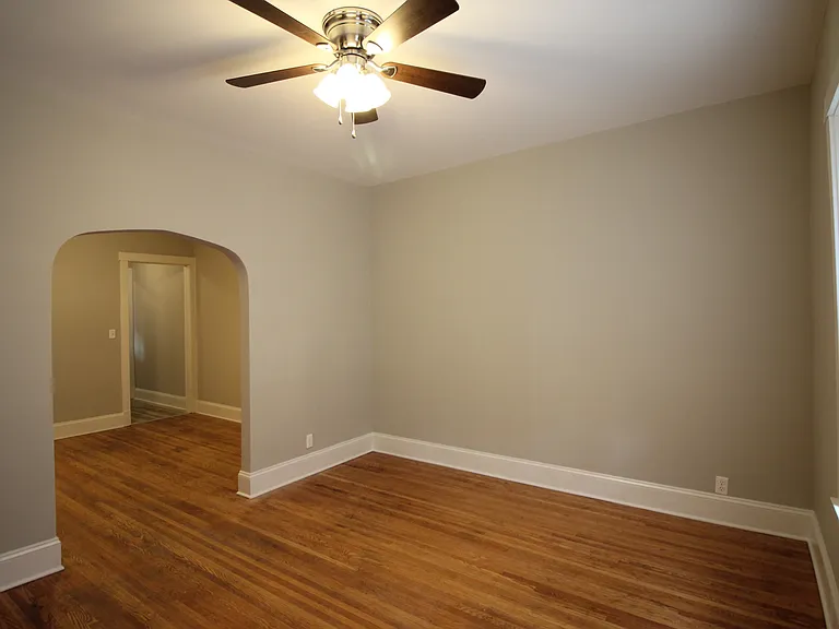 4407 N Lacrosse Ave #1F — Photo 3