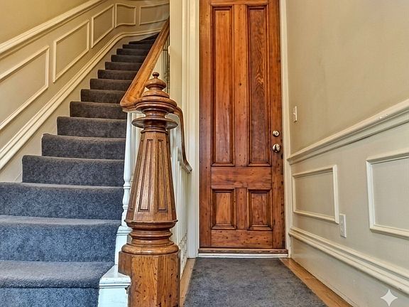 2nd image of 121 Pembroke St #2