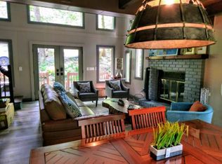 169 Regent St, Bushkill, PA 18324