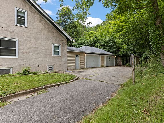 5th image of 1335 Douglas Ave