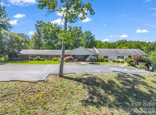 354 Woodland Dr, Columbus, NC 28722