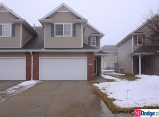 1738 N 175th Plz, Omaha, NE 68118