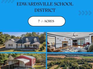 3442 Hartzel Rd, Edwardsville, IL 62025