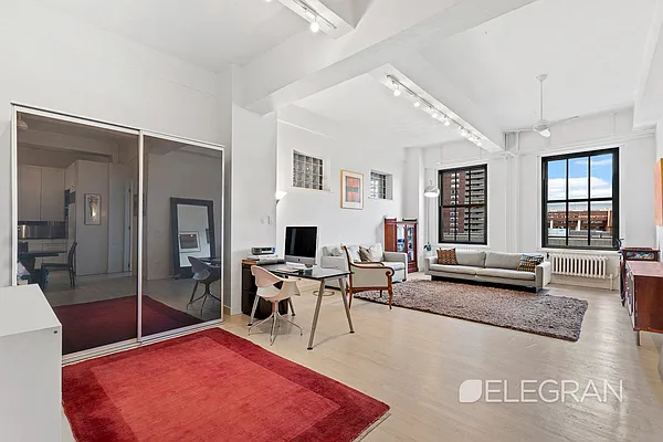 Sold by (Legacy) Elegran | media 2