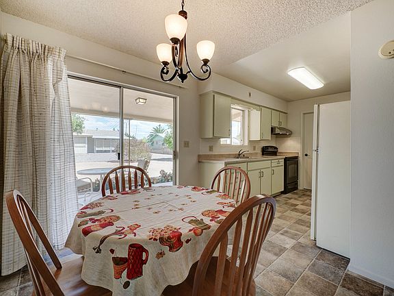 3rd image of 707 N 61st Pl