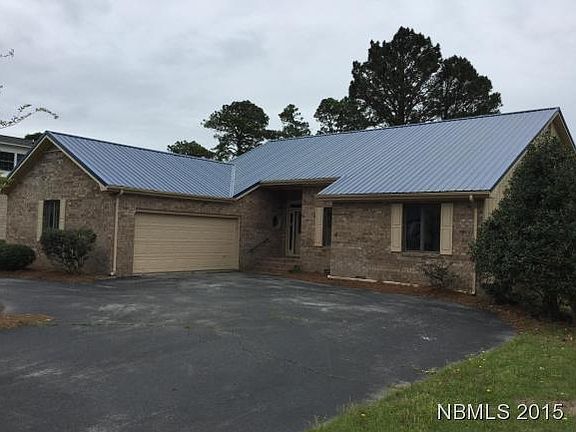 2nd image of 916 Pelican Dr