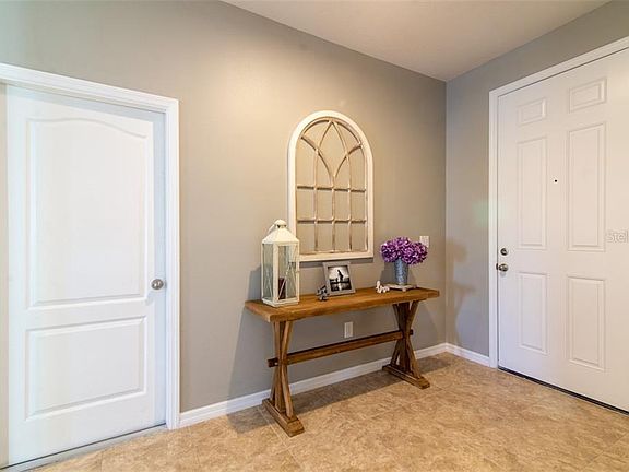 3rd image of 12037 Ledbury Commons Dr