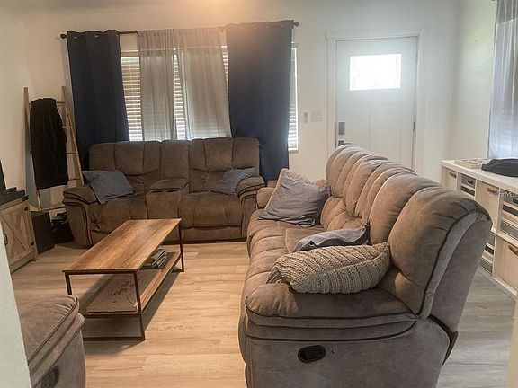 3rd image of 1110 E EDGEWOOD DRIVE