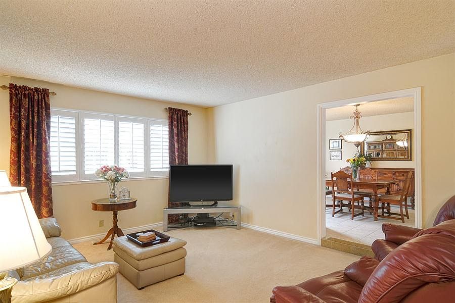 2nd image of 1242 Matterhorn Dr
