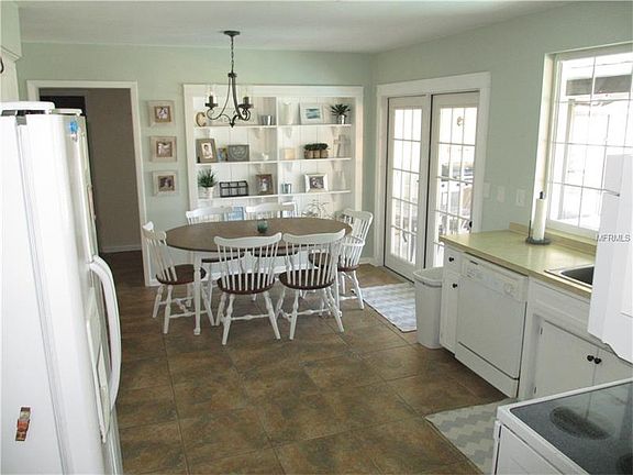4th image of 427 Lanier Ln
