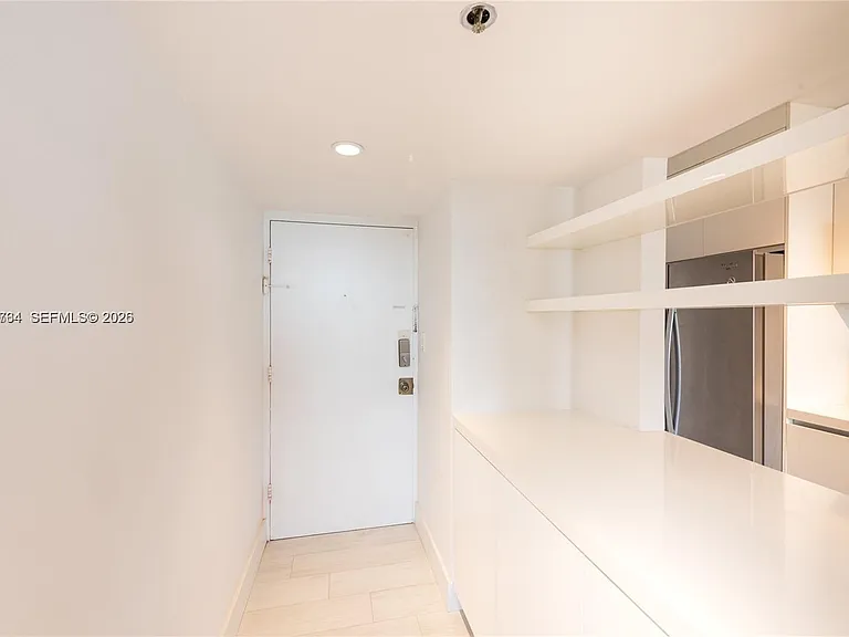 100 Lincoln Rd #619 — Photo 12