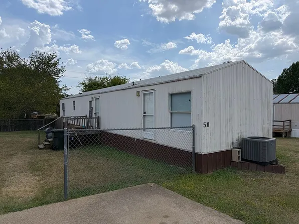 3101 State Highway 31 E Trailer 50, Tyler, TX 75702