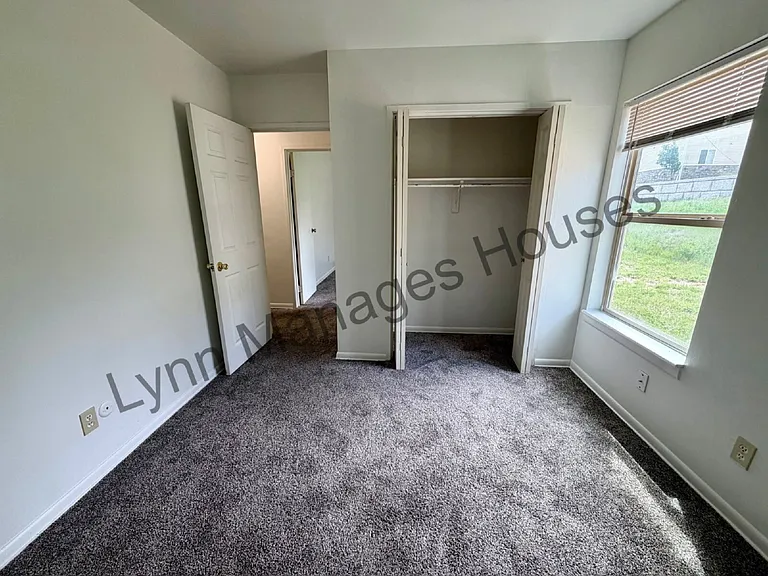 611 W 5th St — Photo 7