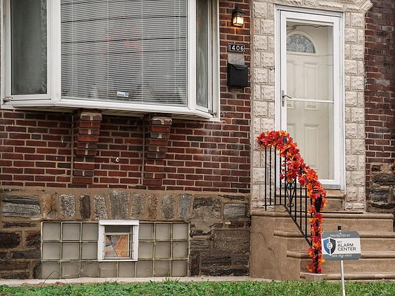 3rd image of 1406 E Hunting Park Ave