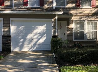 2910 Amber Oak Dr, Valrico, FL 33594