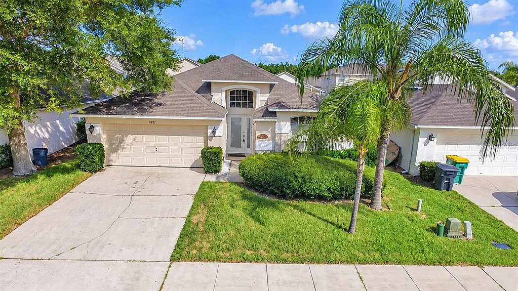 4 bed, 3.0 bath, 1667 sqft, $2,550 — Photo 1