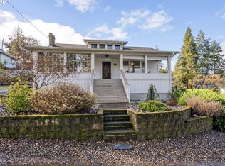 1406 NW Grove St, Roseburg, OR