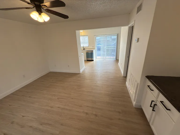 2819 SW Cornell Ave — Photo 9