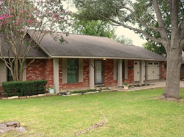 209 Briarwood Dr