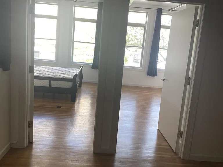 378 George St #201 — Photo 6