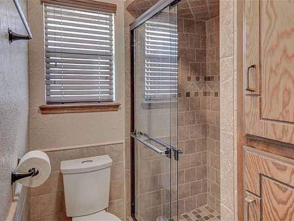 5th image of 1313 SE 2nd St