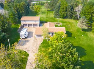 7513 Nenno Rd, Allenton, WI 53002