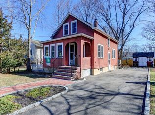425 President Pl, West Babylon, NY 11704