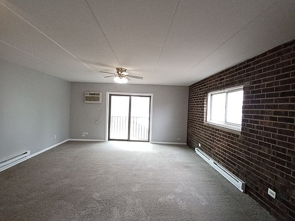 4th image of 3703 James St APT 2F