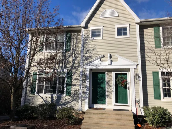 7 Lakeside Cmns #7, Clarks Summit, PA 18411