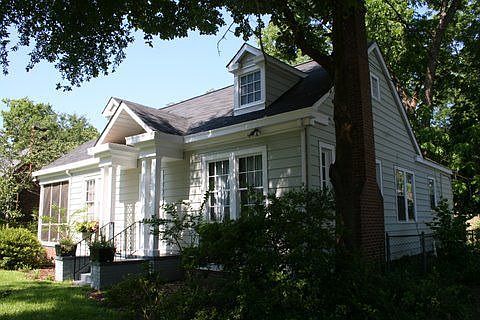 523 Maple Street with new gray color