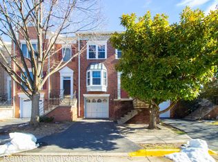 5122 Woodfield Dr, Centreville, VA 20120