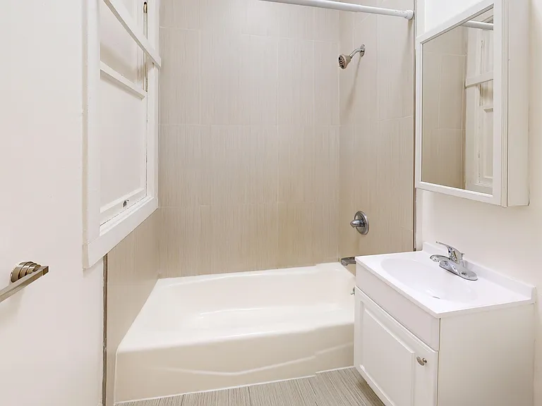 124 Mason Street — Photo 11