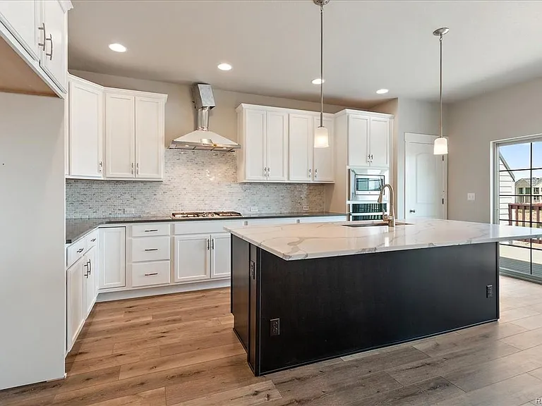 5960 N Dallas St — Photo 5