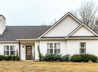 6883 Us Highway 31 E, Westmoreland, TN 37186