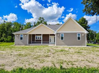 809 E Culver Rd, Knox, IN 46534