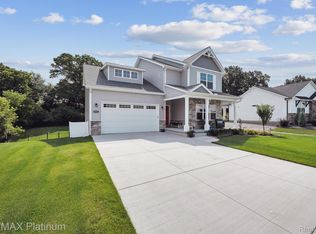 2921 Clivedon Rd, Howell, MI 48843