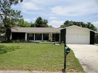 2nd image of 907 Oak Dr