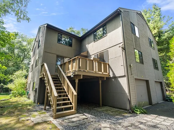 19 Treetop Park #19, Westborough, MA 01581