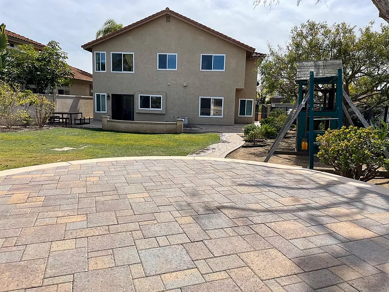 Alderwood Cir — Photo 10