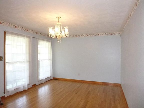 2nd image of 5618 Arapaho Dr