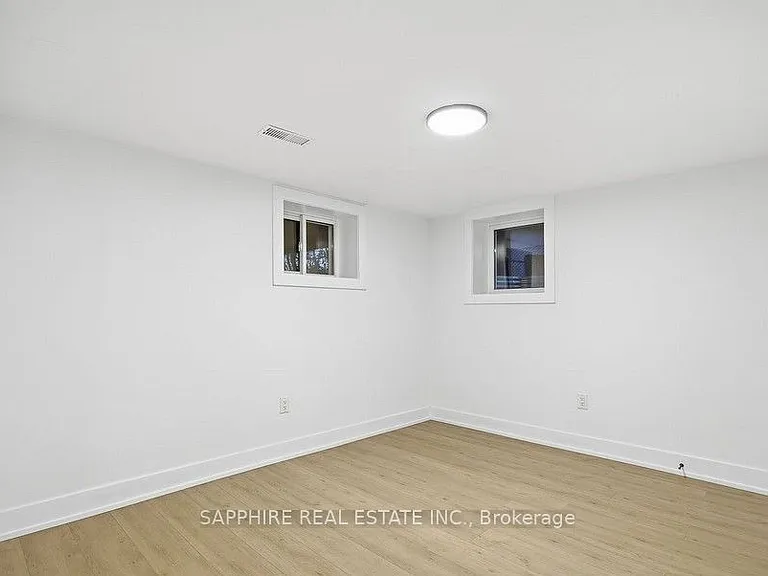 162 Tower Dr #BASEMENT — Photo 10