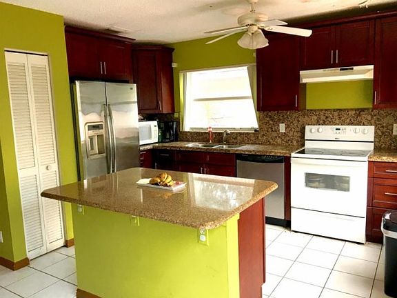 5th image of 6050 NW 43rd Ter