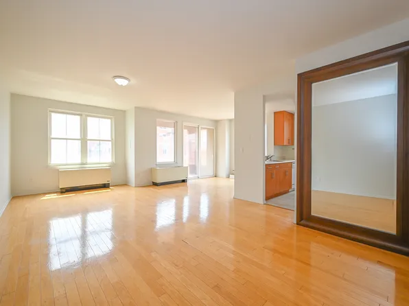 65 Oceana Drive East image 7 of 44