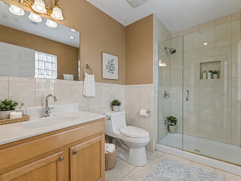 5533 Lincoln Ave — Photo 18