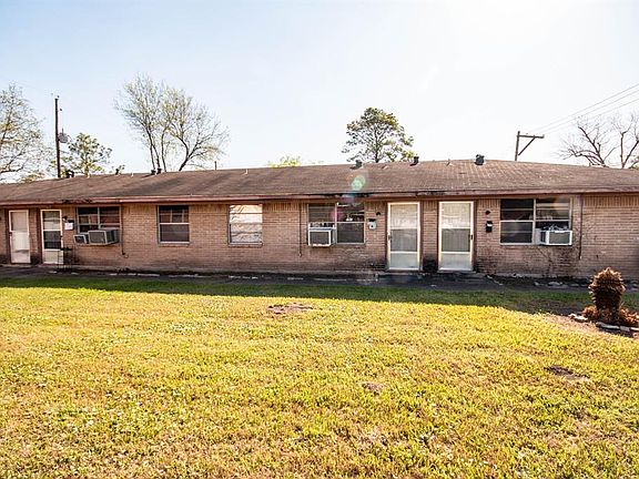 brick four-plex