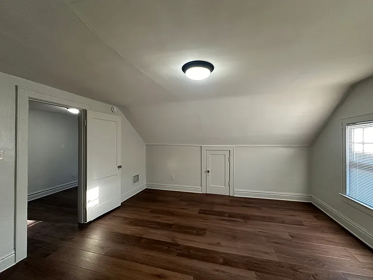 623 Jefferson Ave #6 — Photo 9