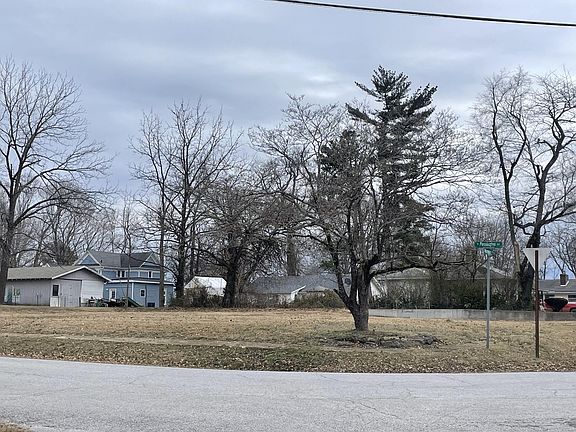 5th image of 611 W Pennington Avenue