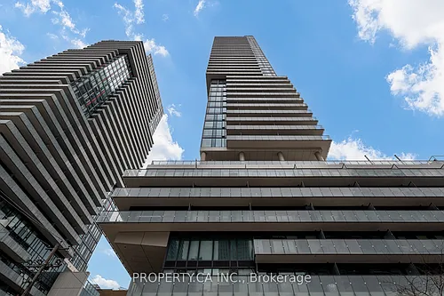 161 Roehampton Ave #717 Photo 1