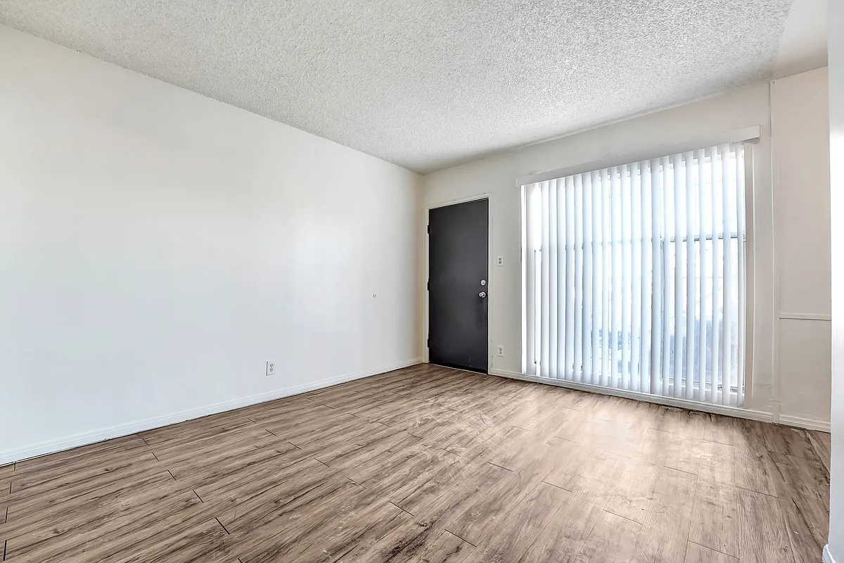 Building Photo - 8451 S Normandie Ave