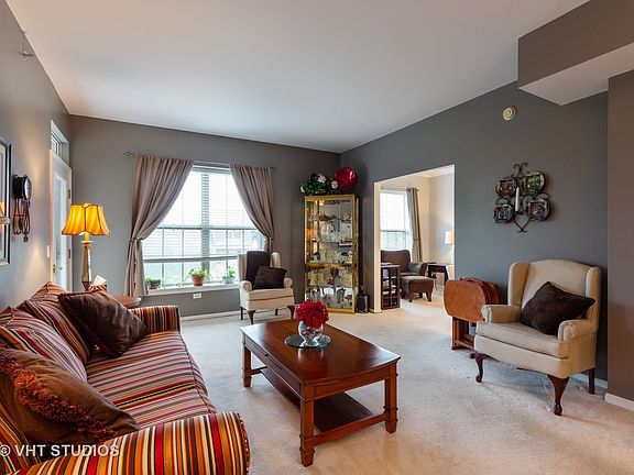2nd image of 3115 Town Square Dr Unit 408